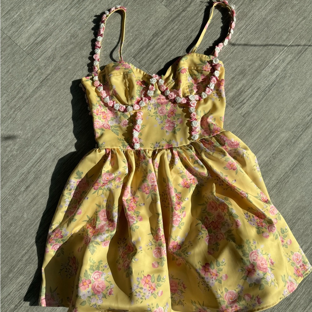 Sugar thrills yellow floral mini dress XS